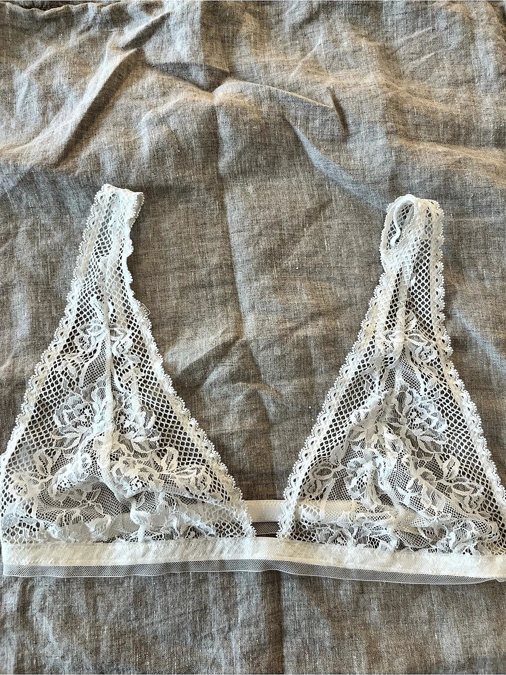 Free People Lace Triangle Bralette in White Size Medium
